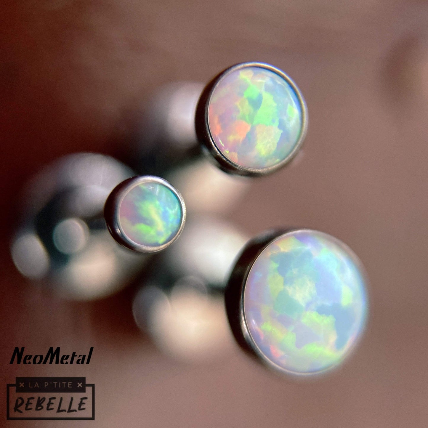 NeoMetal Threadless Titanium Cabuchon - White Opal